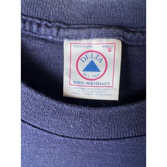 NYU New York University T-Shirt BlueCollegiate American Flag Vintage 2001 Small - Picture 3 of 10